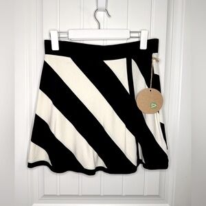 NWT - Dakini Black and White Striped Skirt